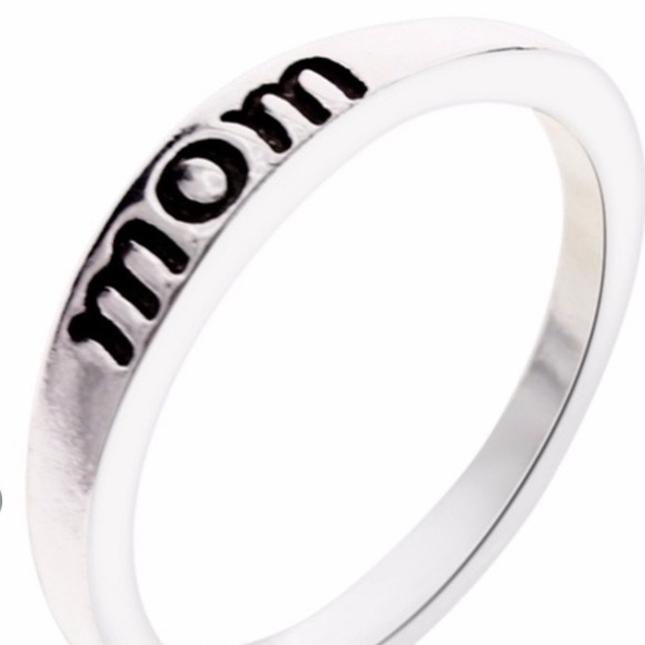 Jewelry - NWT MOM Pretty Dainty Silver Ring FASHION NEW Size 7 8 9 10 11 Stainless Steel